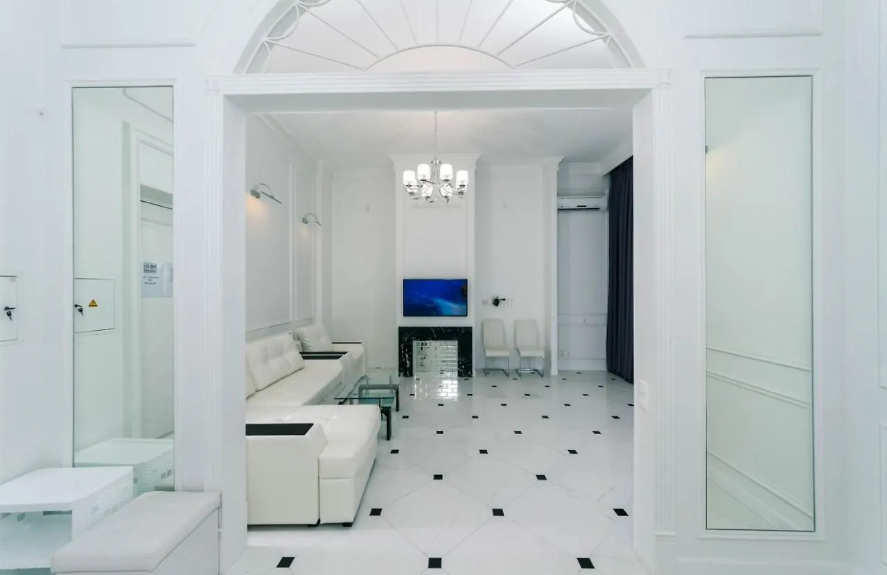 Vip Near Premier Palace & Arena City Kyiv Apartment