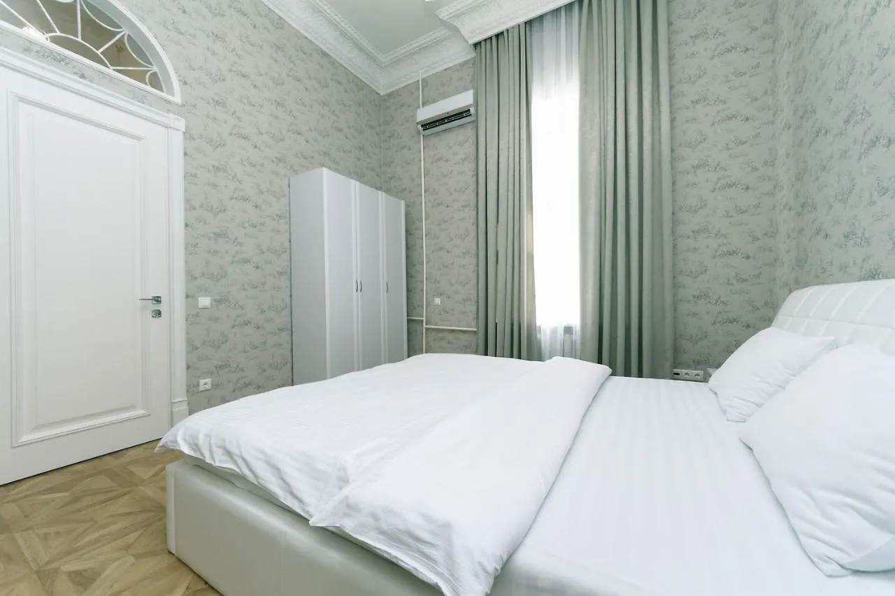 Vip Near Premier Palace & Arena City Kyiv Apartment